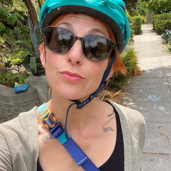 Meet your Posher, Jessica - Picture 5 of 5